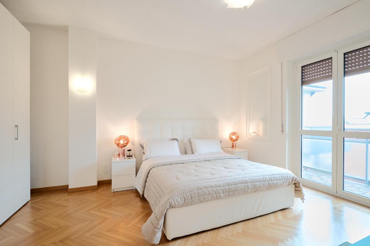 Lux 180sqm Flat - Entire Last Floor *