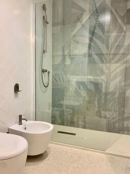 Leilighet Lovely Flat In Bocconi Milano