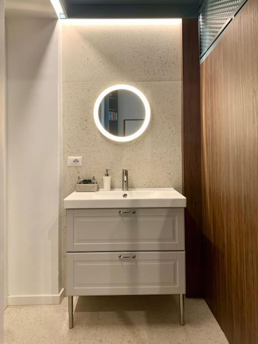 Lovely Flat In Bocconi Leilighet Milano
