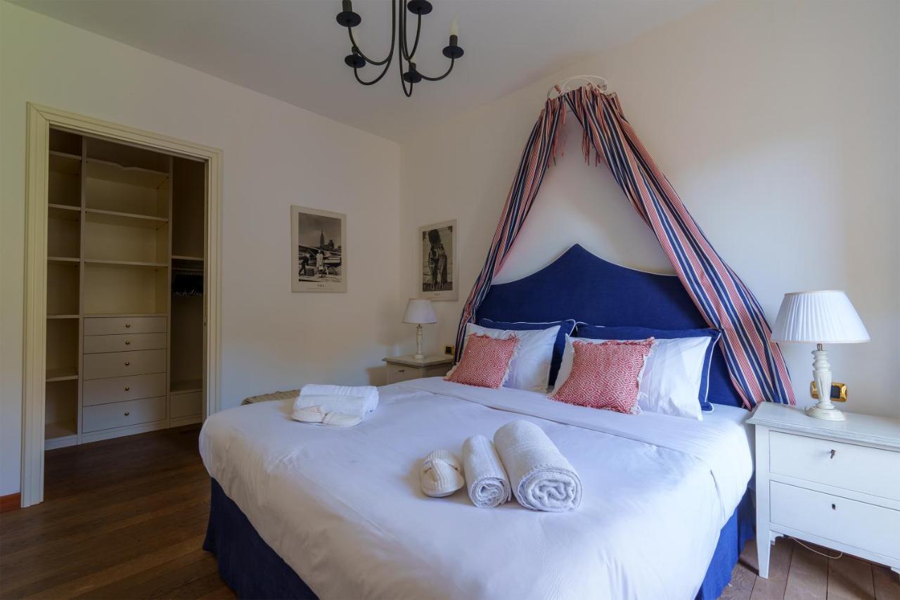 Appartement Montenapoleone-duomo Attico Di Lusso E Parcheggio Privato Milaan