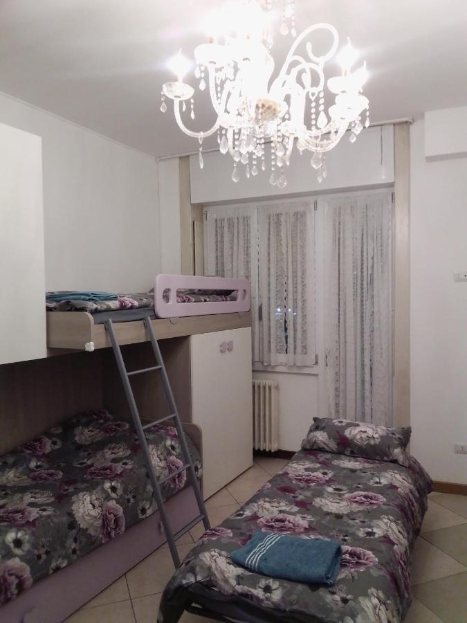 Gigli, Con Cucina In Comune E Terrazza Mailand