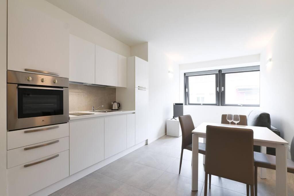 Appartement Contempora - Rosellini 6a Milaan