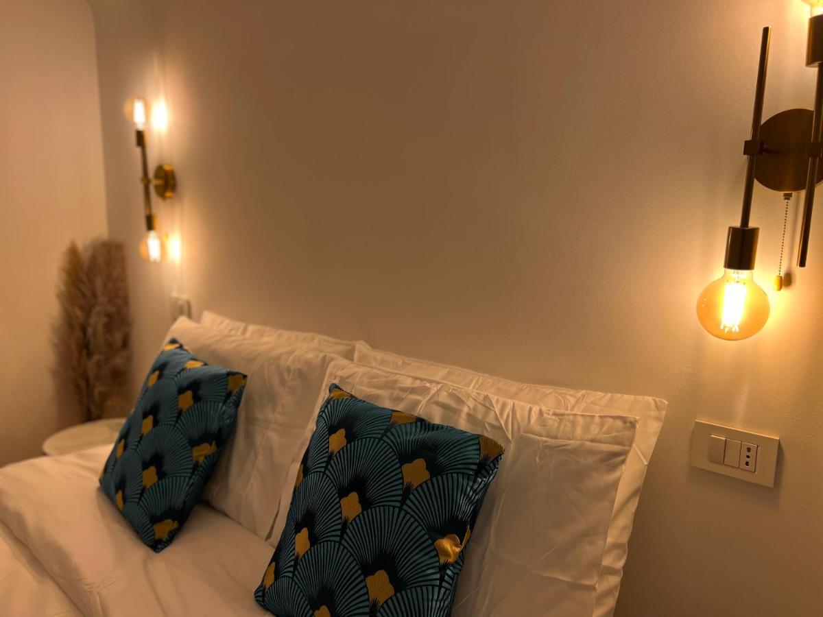 Leilighet Regina In Porta Romana 2 - Sky Tv, Wifi E Breakfast Box *