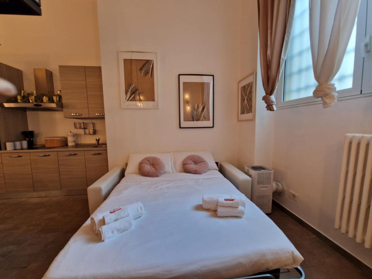 Regina In Porta Romana 2 - Sky Tv, Wifi E Breakfast Box Milano