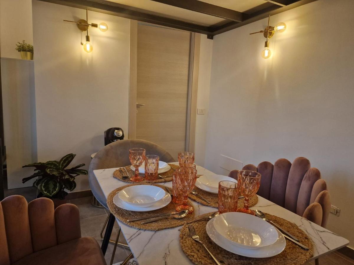 Leilighet Regina In Porta Romana 2 - Sky Tv, Wifi E Breakfast Box Milano
