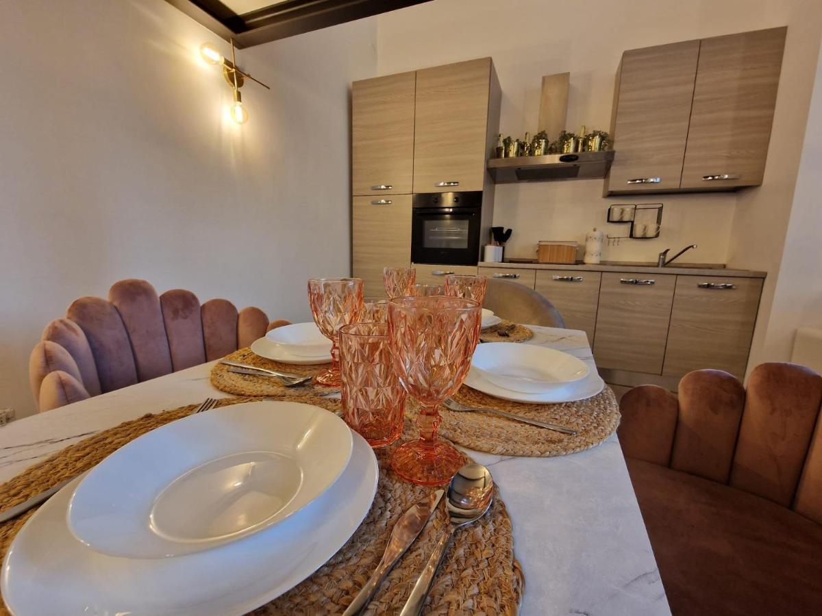 Leilighet Regina In Porta Romana 2 - Sky Tv, Wifi E Breakfast Box Milano