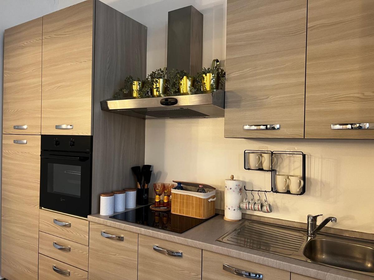Regina In Porta Romana 2 - Sky Tv, Wifi E Breakfast Box * Milano