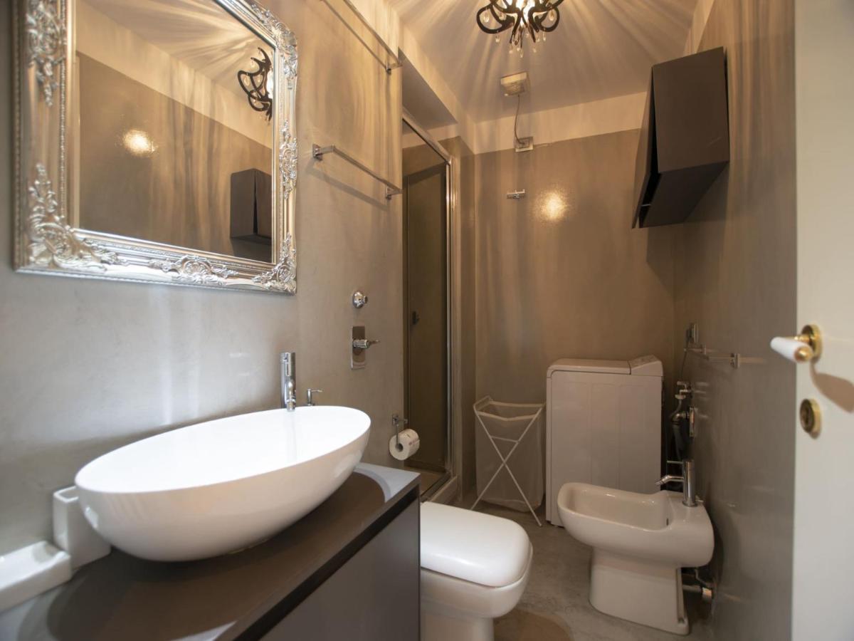 The Rent - Cozy Two-bedroom In Porta Romana District Apartment Milan