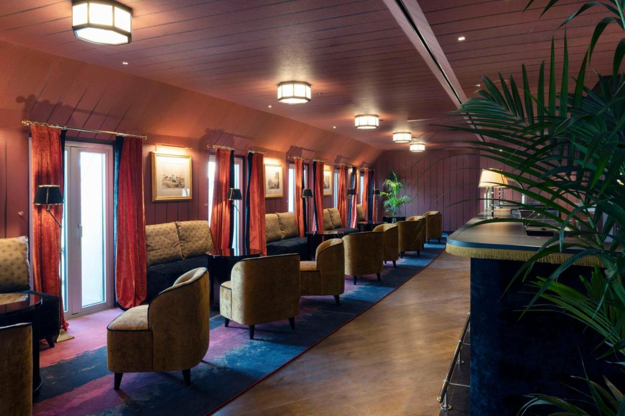 Radisson Collection Hotel, Santa Sofia Hotell