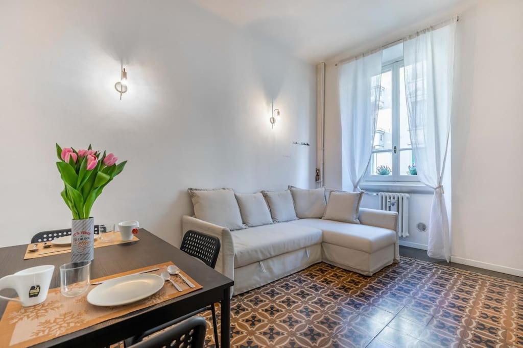 Apartment Bilocale Zara - Stazione Centrale - Isola Design District