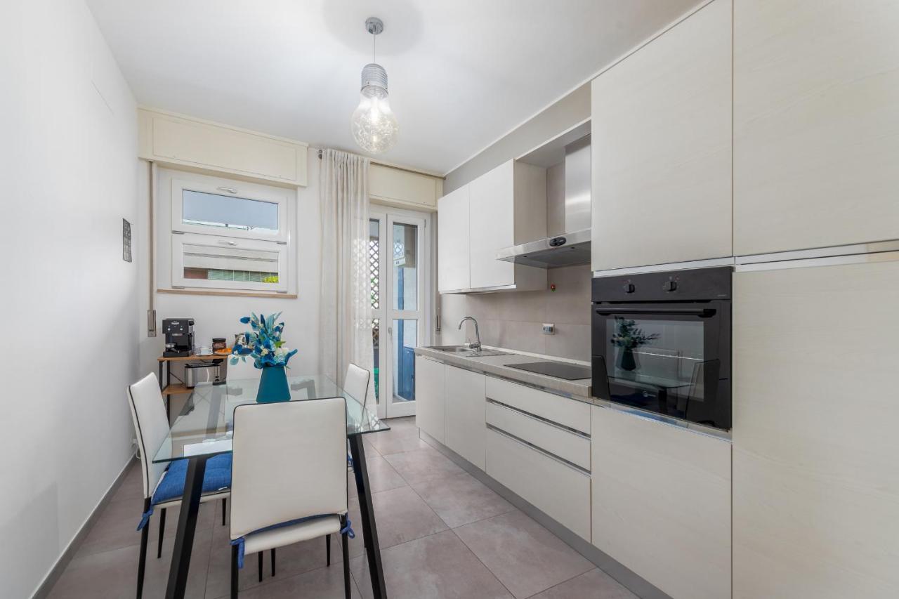 Niguarda-zara Xxl Home,two Balconies,wifi,family Appartamento Milano