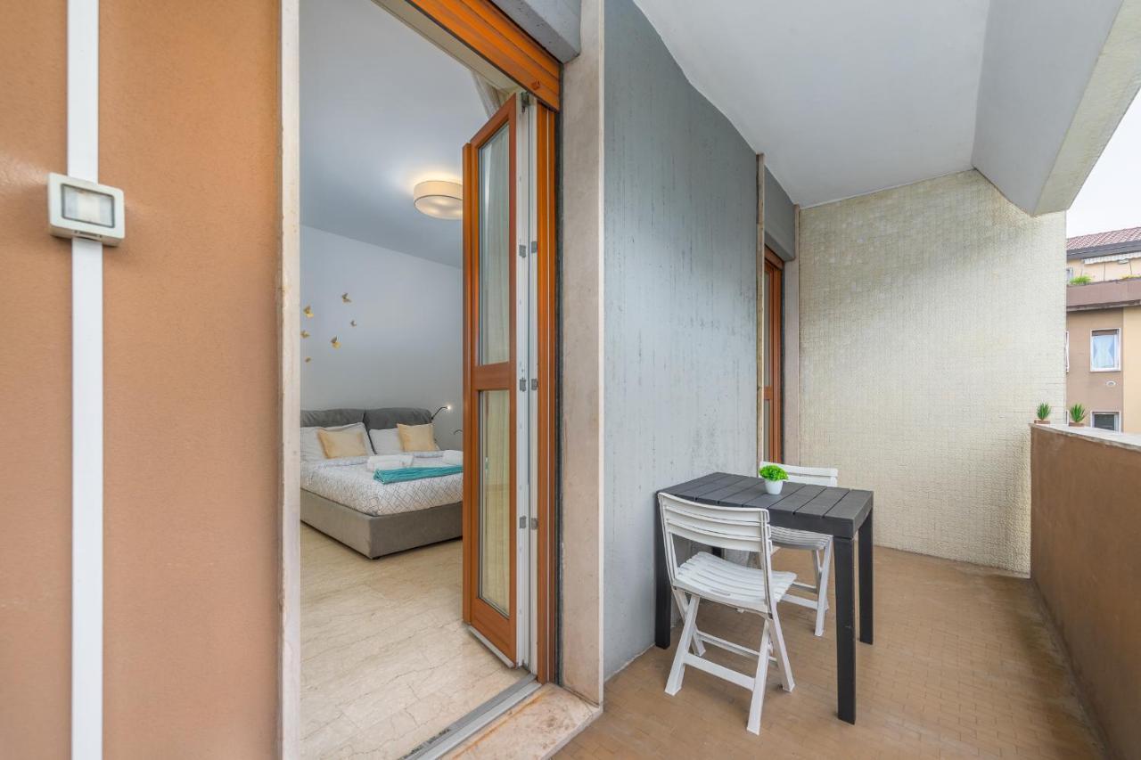 Niguarda-zara Xxl Home,two Balconies,wifi,family * Milano