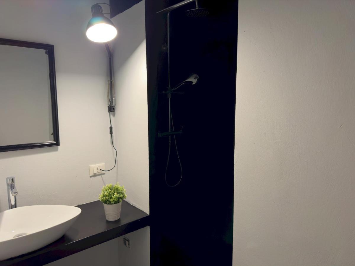 Apartment Appartme Martini 33 P7 Milan