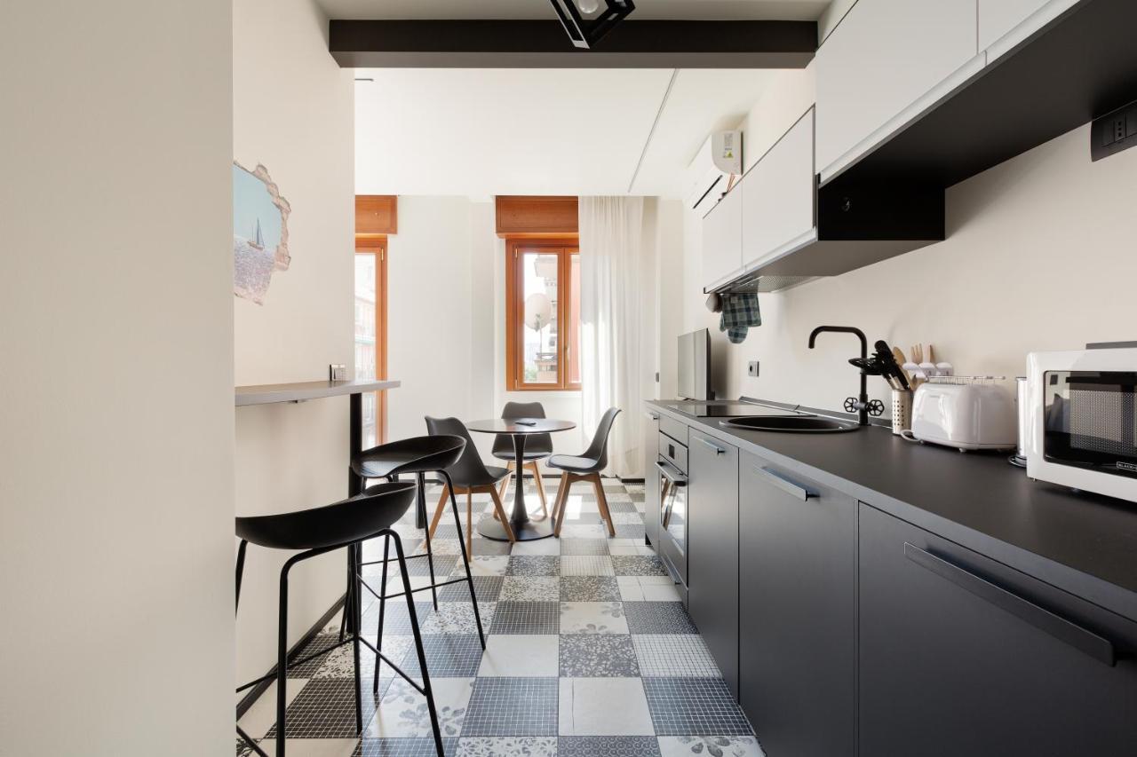 Renovated Apts * Milano