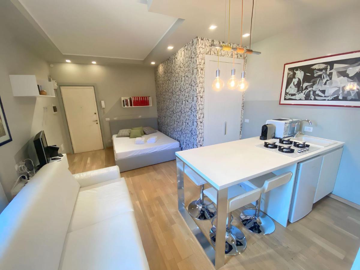Viale Umbria Colorful And Cosy Studio