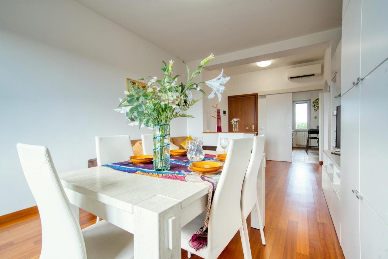 Caseospitali - Casa Parkview, Ampio Trilo Per Famiglie Sul Parco Appartement Milaan