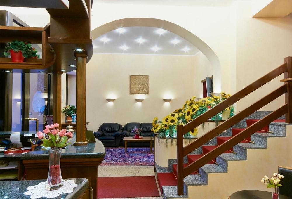 Hotel Pavone 3*