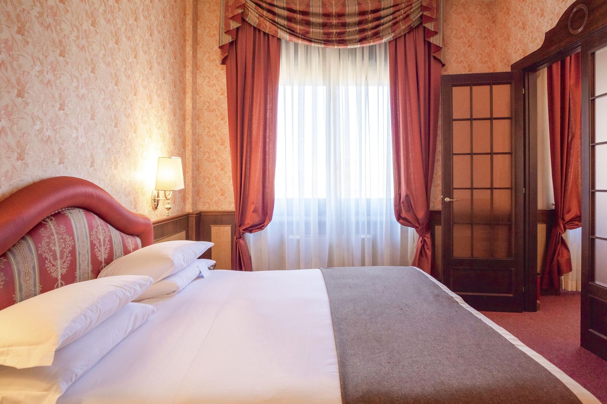 Romana 4* Milano