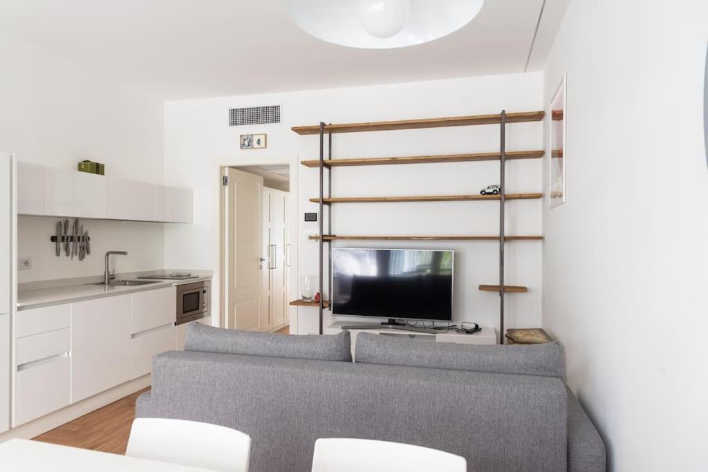 Appartement Youhosty - Doria24 *