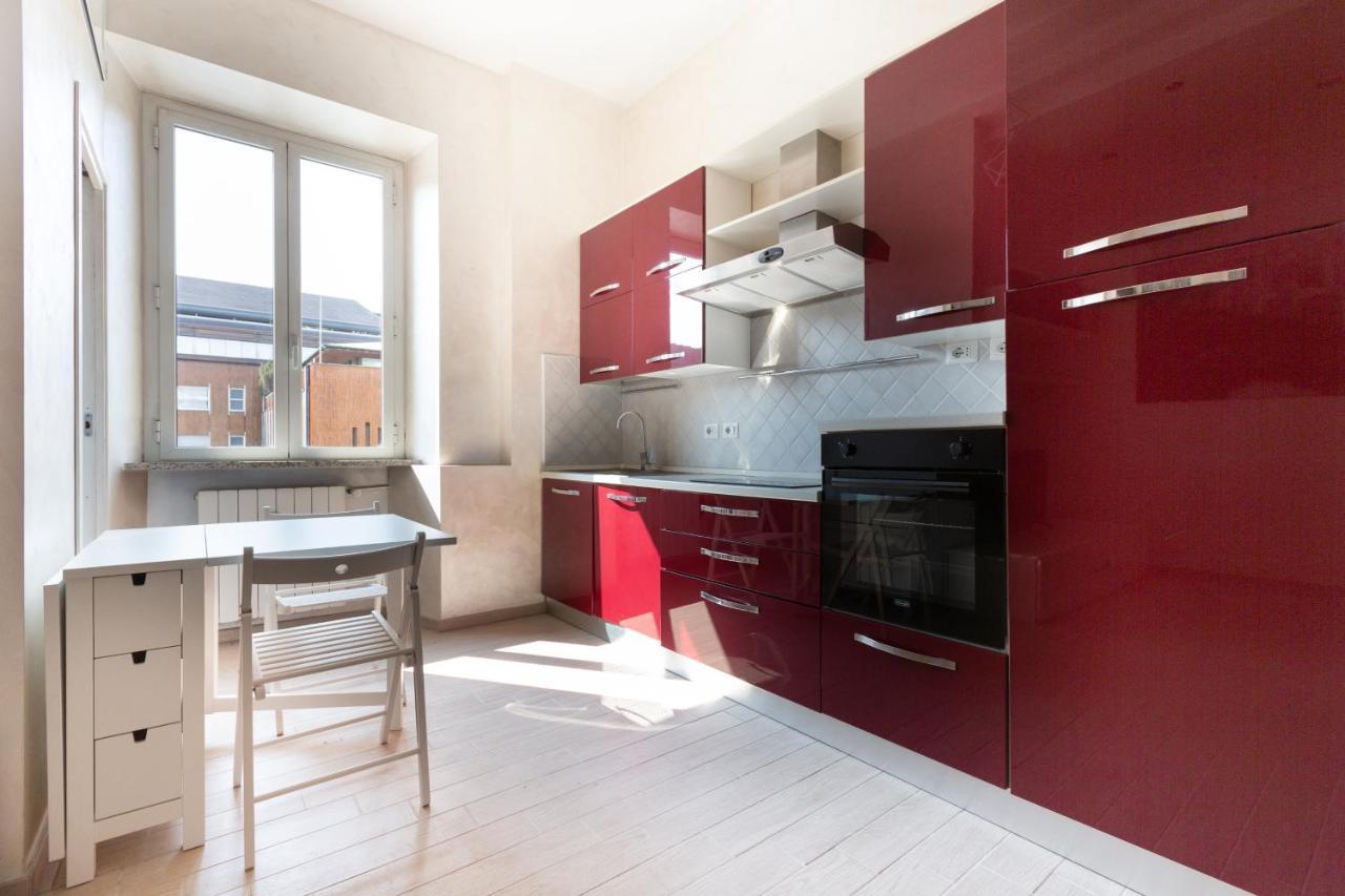 Zara Bright Flat Apartment