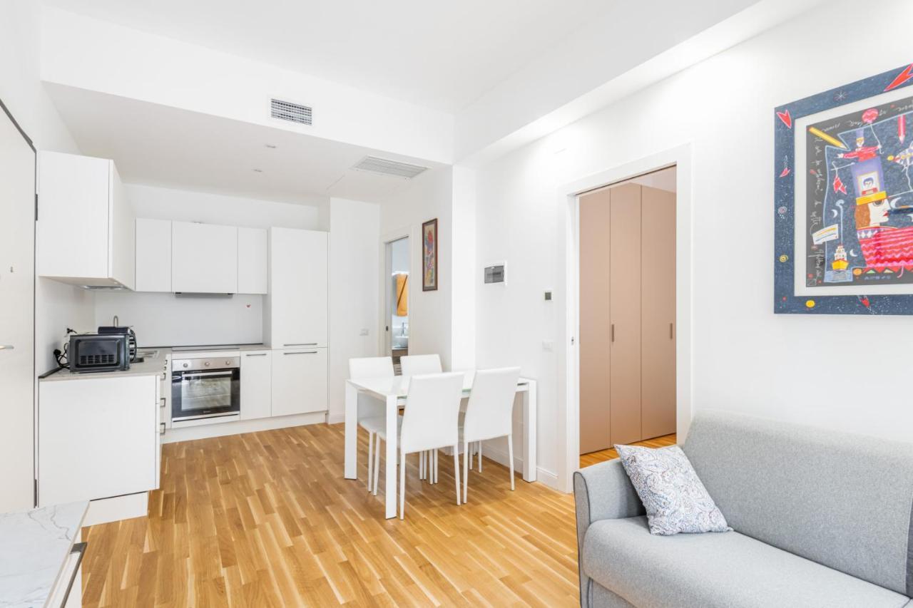 Easylife - Stile E Comfort A Due Passi Da