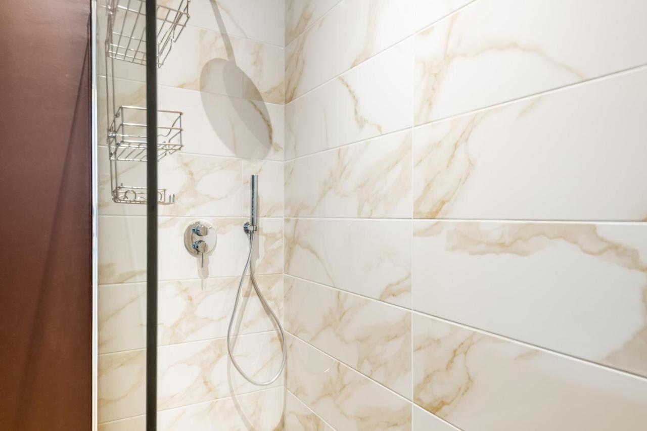 Easylife - Stile E Comfort A Due Passi Da Milano