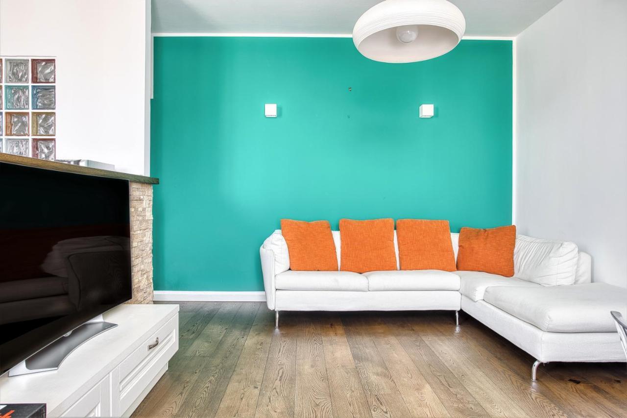 Joivy Superb 2bed Flat With Balcony Apartment