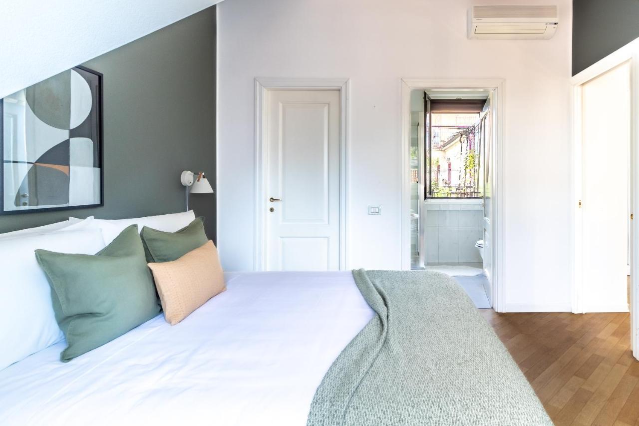 Appartement Zen Garden Rooftop Terrace And Duomo View Milaan