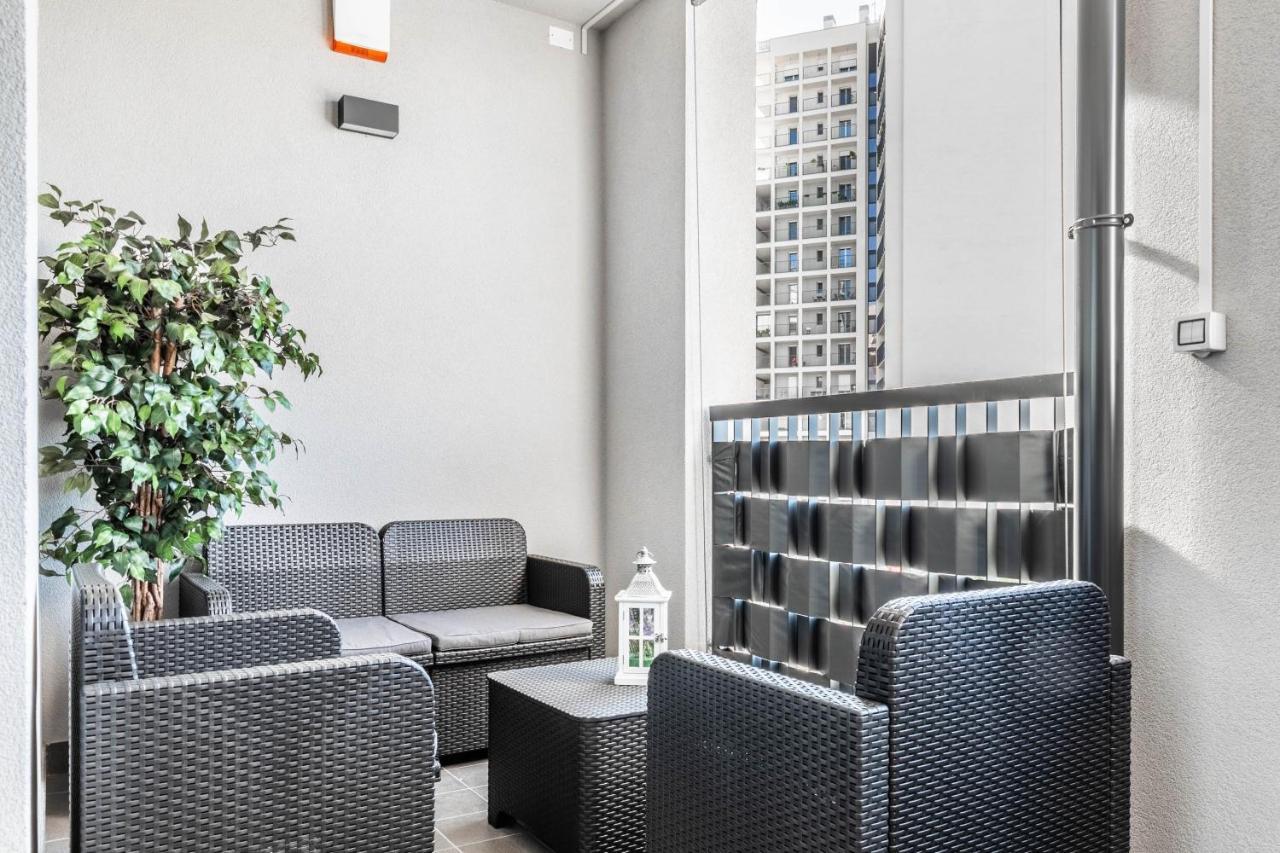 Apartment Harmony House - Rho Fiera 6min - Free Parking - Terrace Mailand