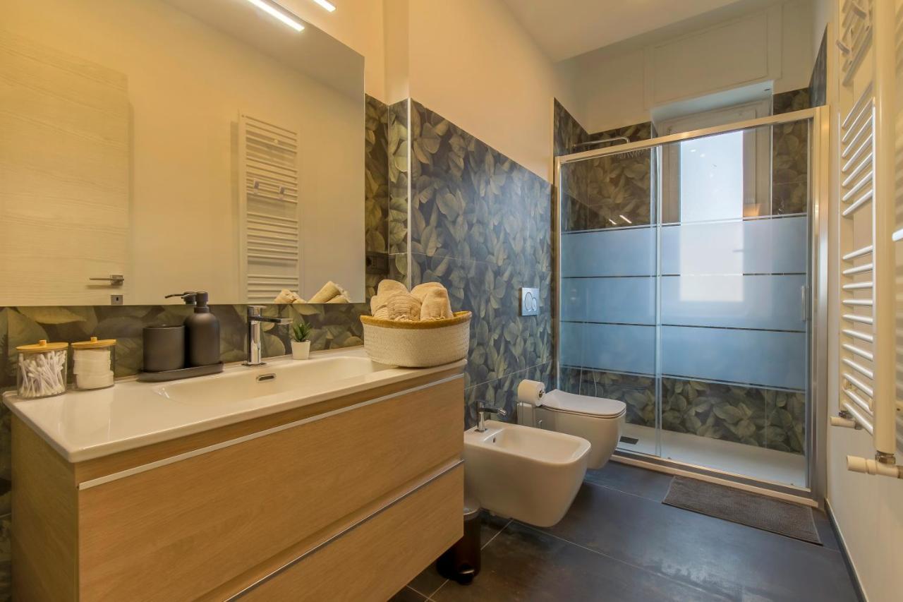 Modern & Bright 2 Bedroom Flat 50m From M4 Stop Appartement