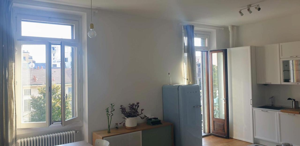 Isola - Bright 2-room With Balcony * Mailand