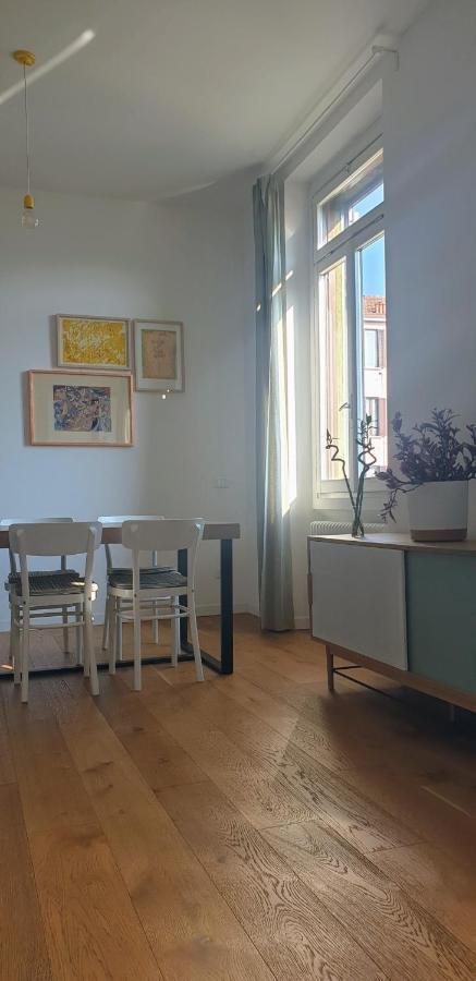 Isola - Bright 2-room With Balcony Apartment Mailand