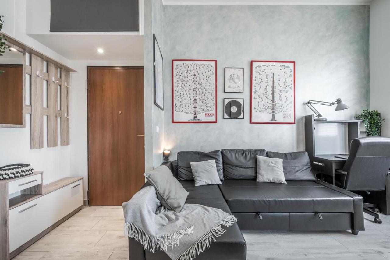 Nolo's Nest - Close To Station Apartment *