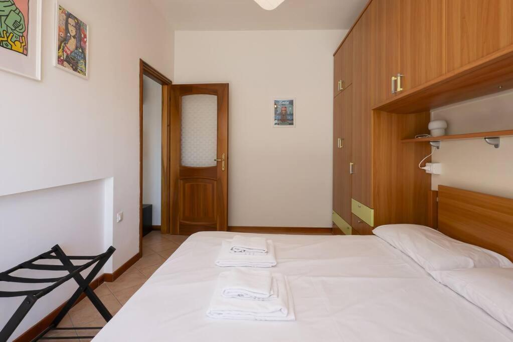 Youhosty - Zuretti42 * Milano