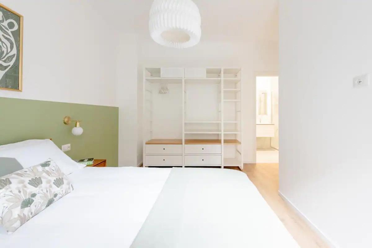 Luxury 2 Bedroom Apartament, Close To San Siro, Fiera And 10 Min Metro To Duomo *