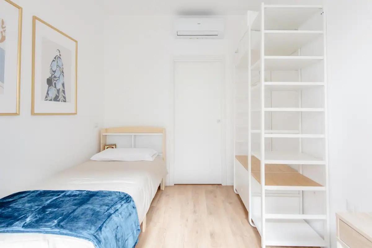 Luxury 2 Bedroom Apartament, Close To San Siro, Fiera And 10 Min Metro To Duomo