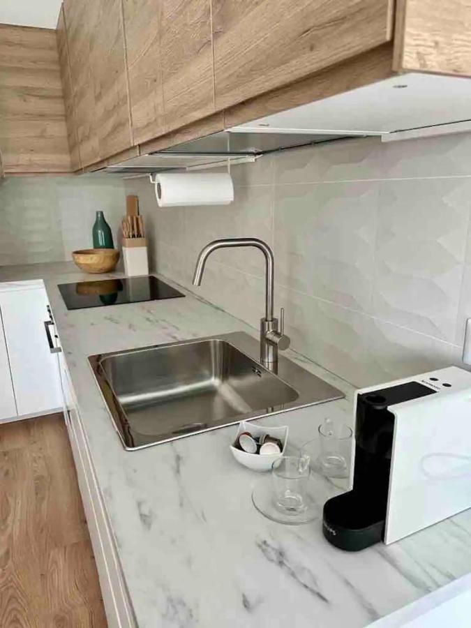 Leilighet Luxury 2 Bedroom Apartament, Close To San Siro, Fiera And 10 Min Metro To Duomo Milano