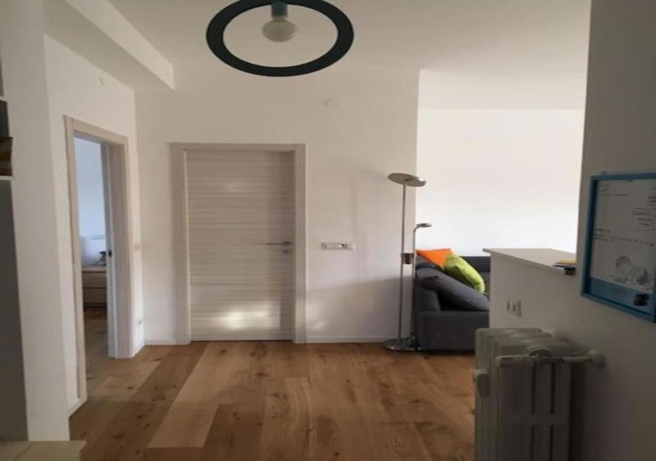 Marche Apartment Milan