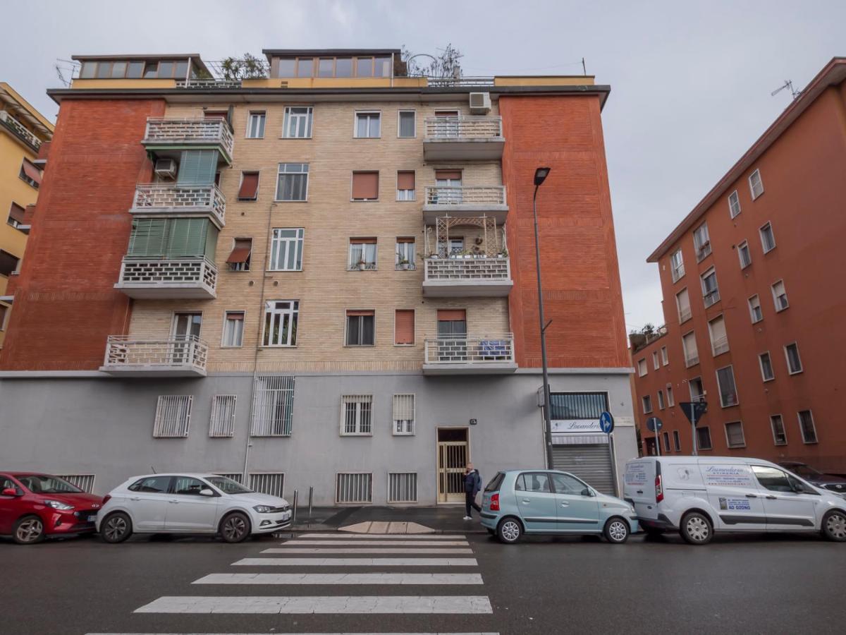 Ihost - Romilli 17a Appartement Milaan