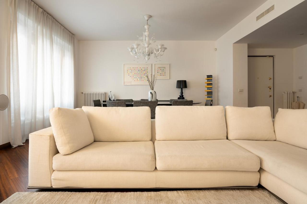 Appartamento Santa Tecla Living Bronzetti 8