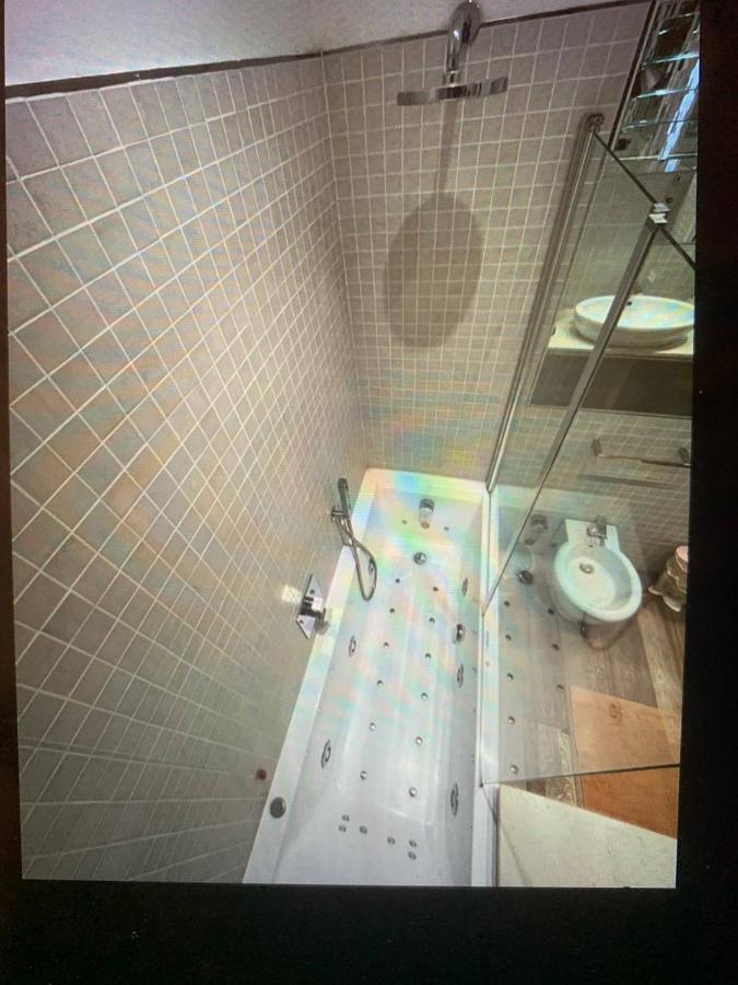 Appartement S.ambrogio/duomo •jacuzzi • Luxury •design Milaan