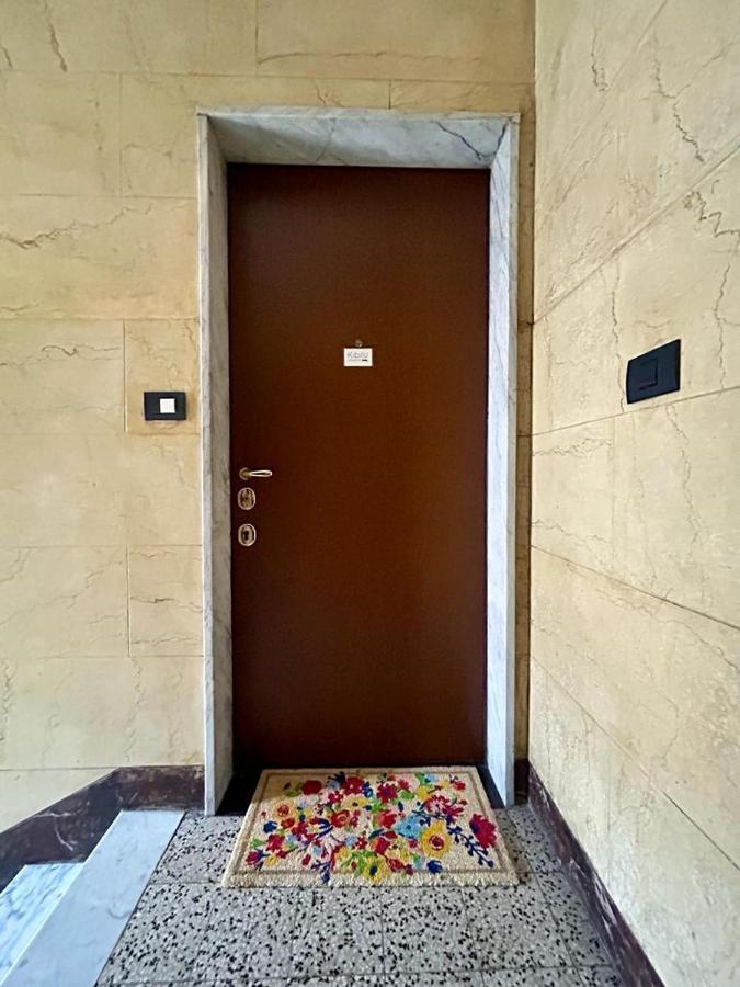 Kibilu - Via Cibrario Linea Rossa Metro Rovereto - Vicinanze Stazione * Milano