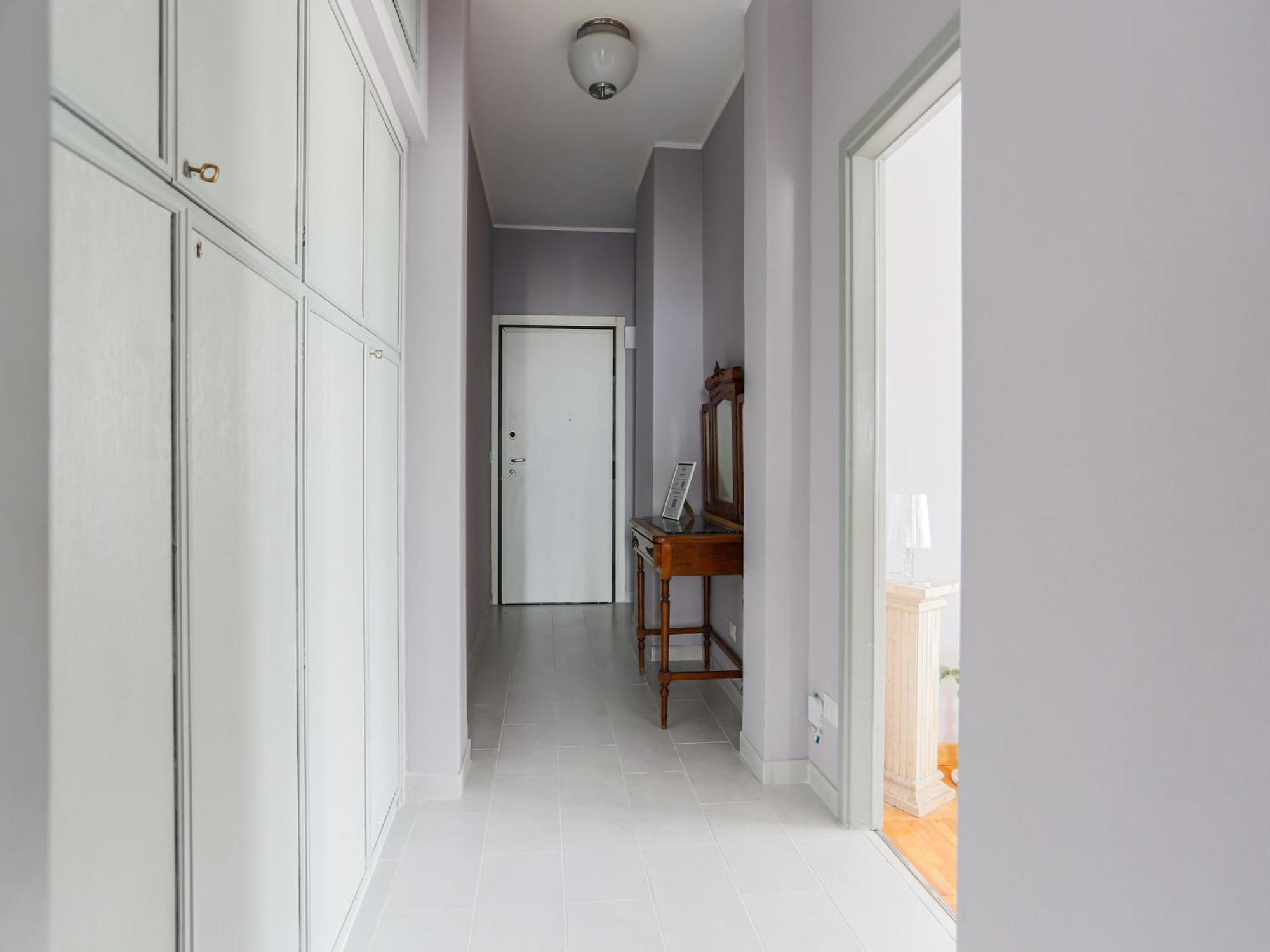 Appartement The Rent - Spacious One-bedroom In Moscova District