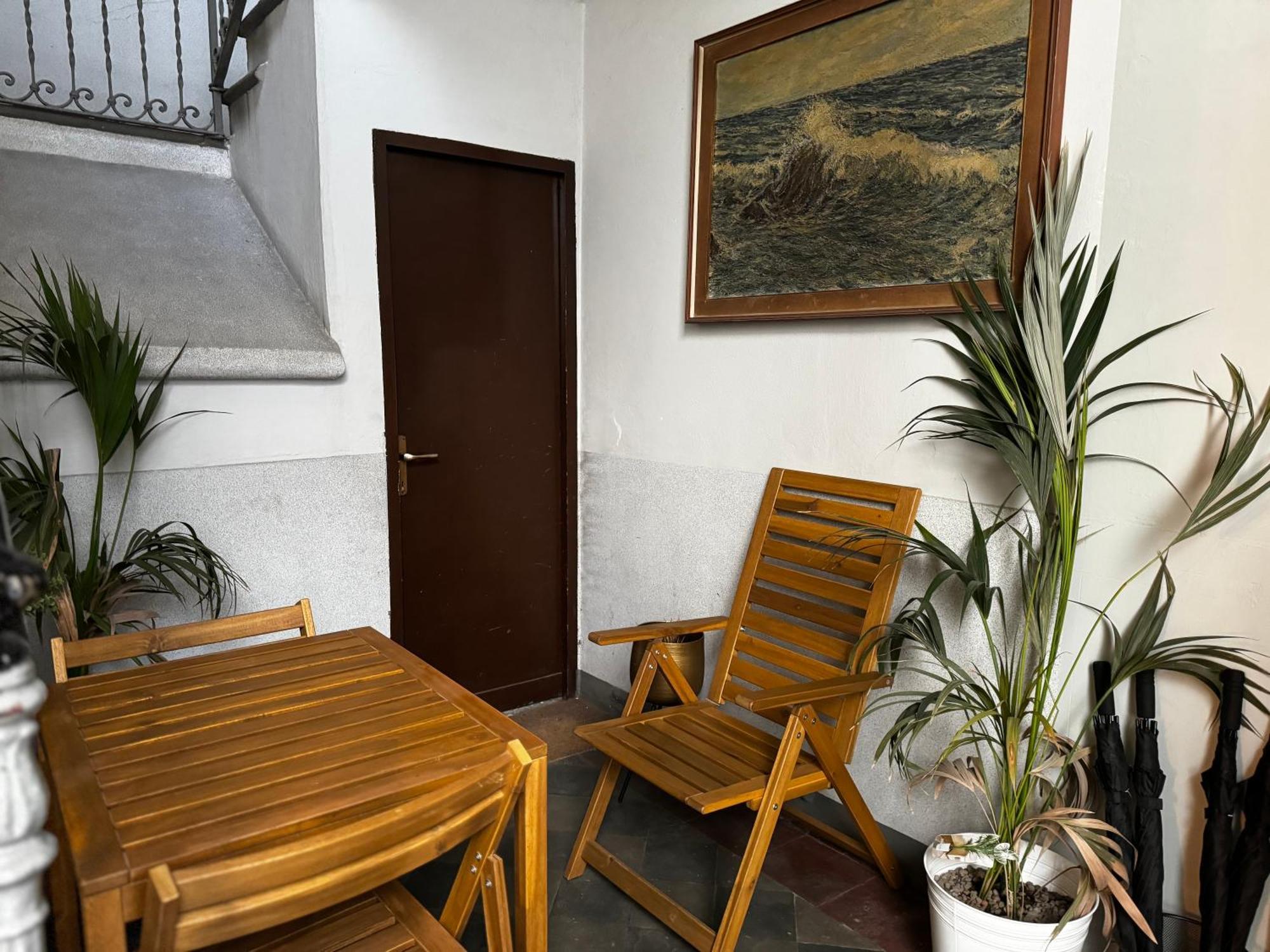 Regina In Porta Romana 2 - Sky Tv, Wifi E Breakfast Box Milano