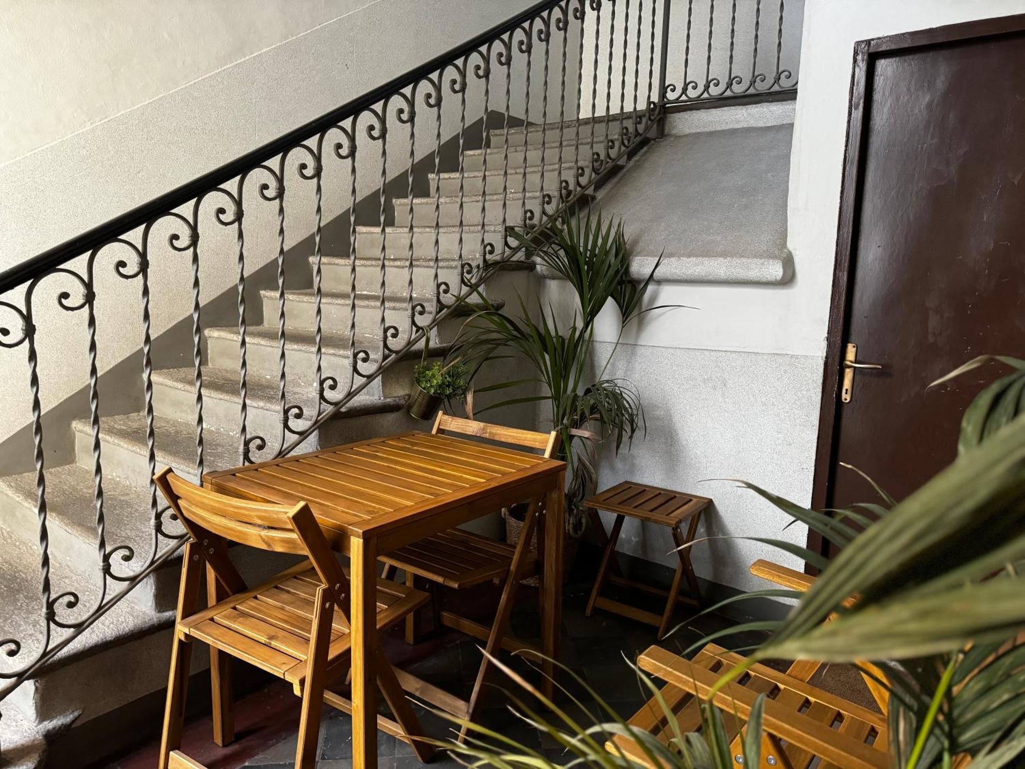 Regina In Porta Romana 2 - Sky Tv, Wifi E Breakfast Box Milano