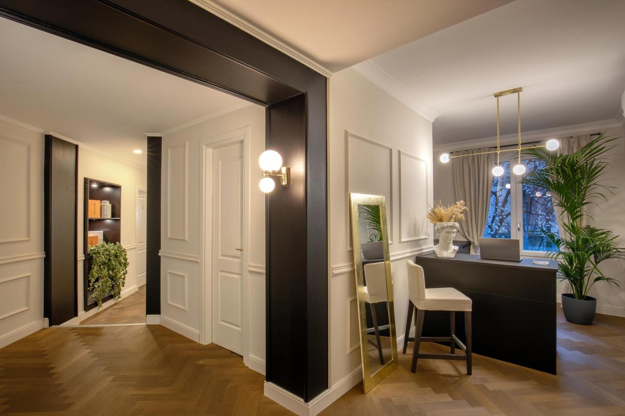 Daplace - Corso Monforte * Milano