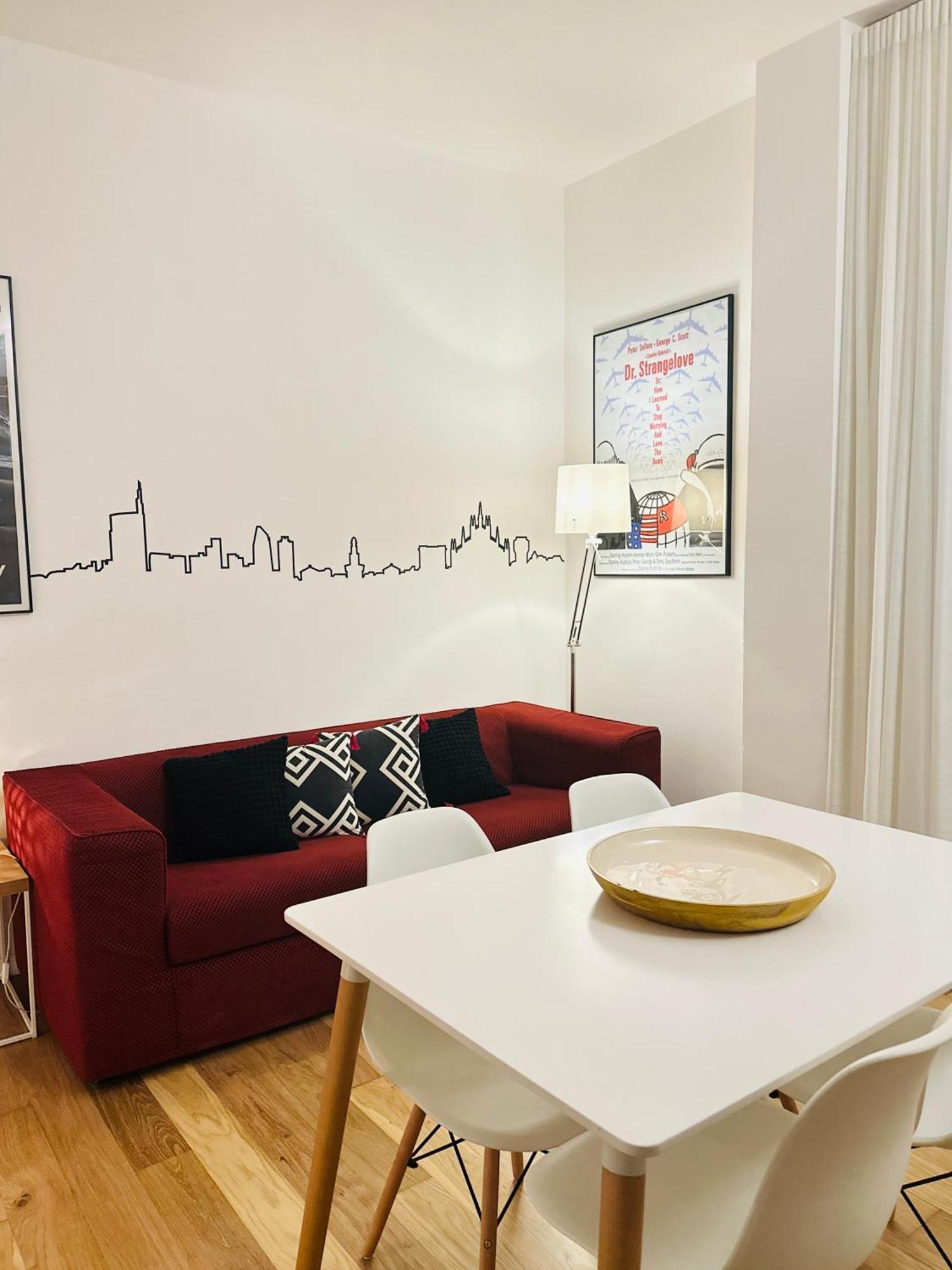 Xenia - Cozy Two-room In Station * Mailand