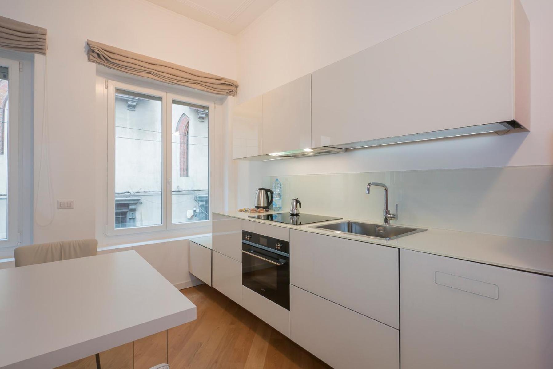 Apartment Duomo Elegant Flat Milan