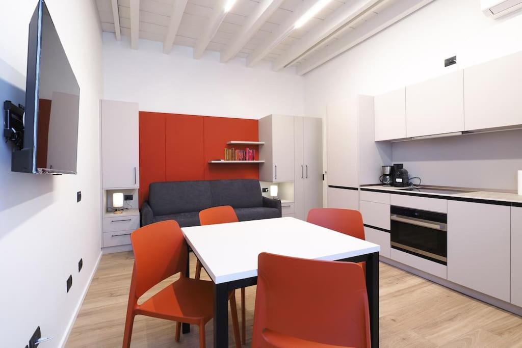 La Casa Di Ringhiera Porta Venezia *