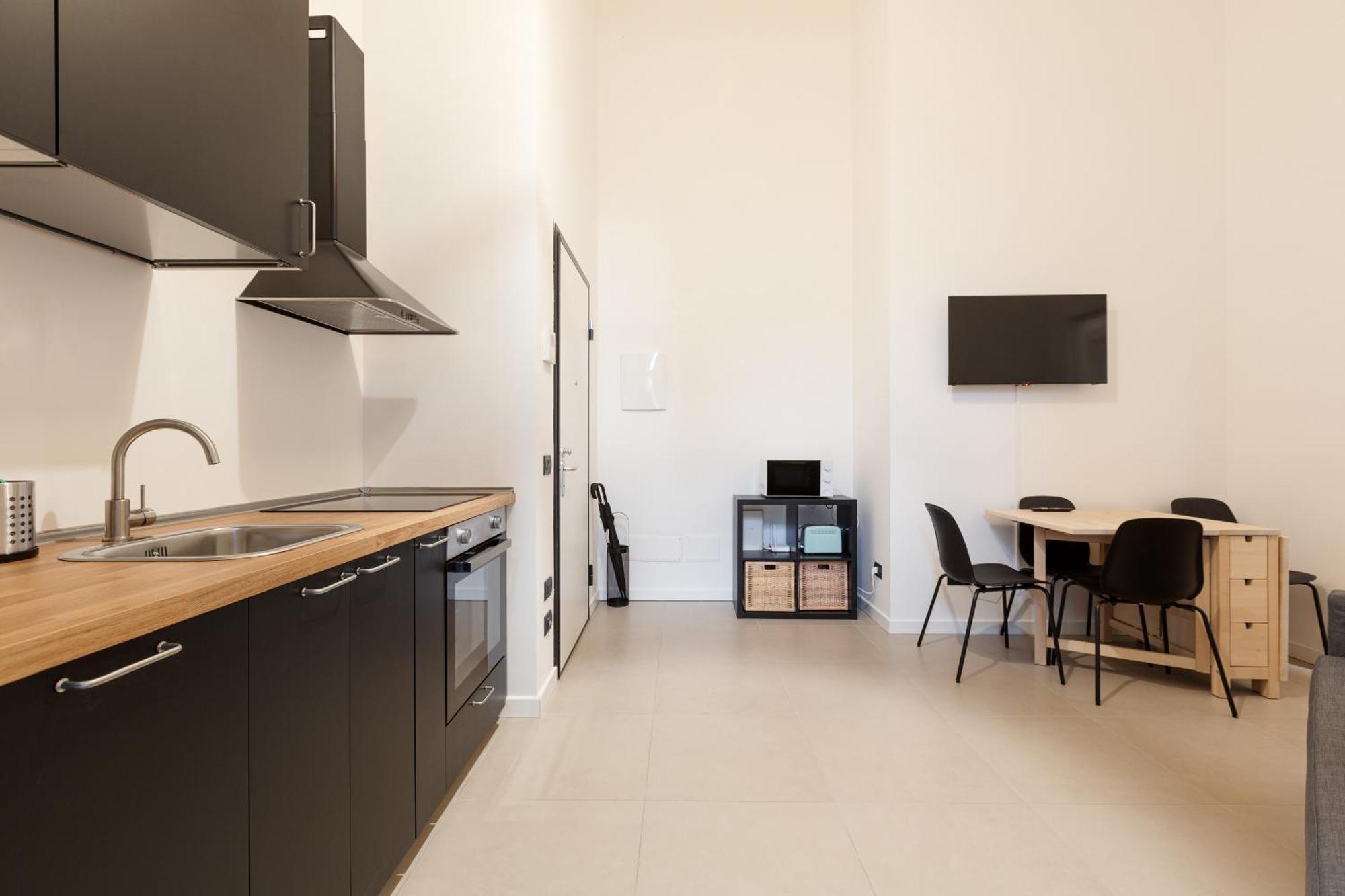 Appartement Cozy Corner With Balcony And Private Garage! *